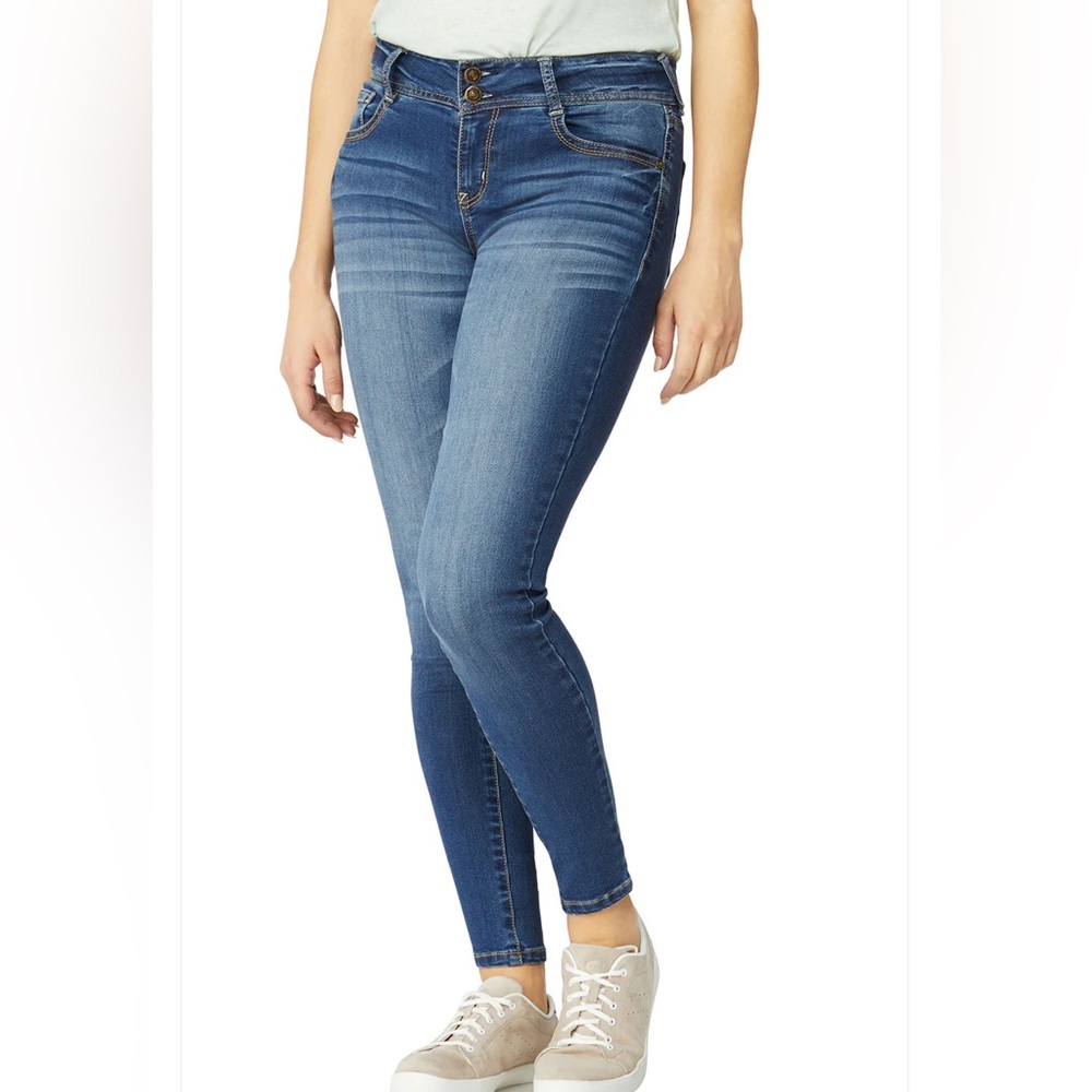 Wallflower Ultra Fit Jeans